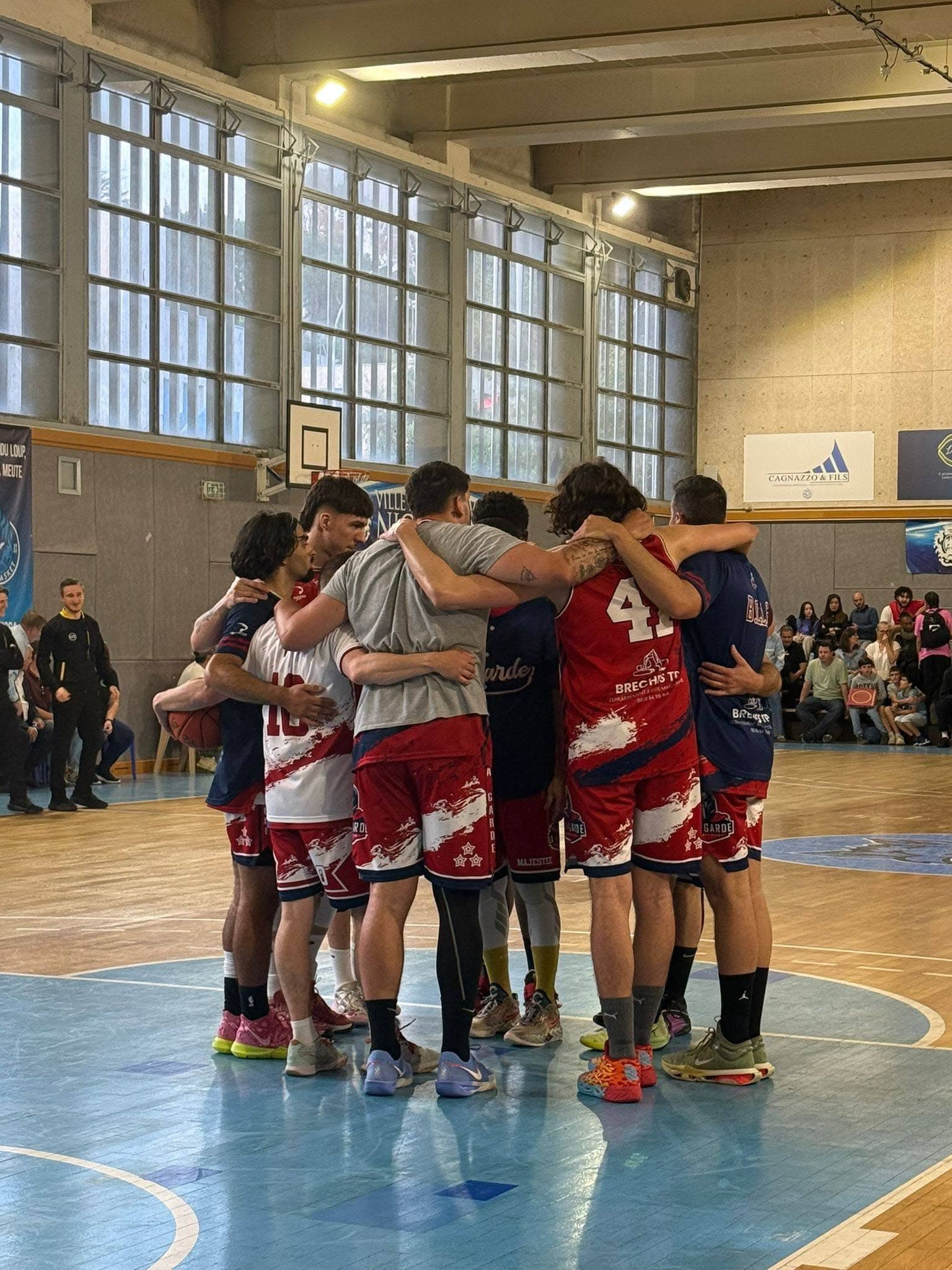 L'équipe 1 du BCLG rassemblée après un match